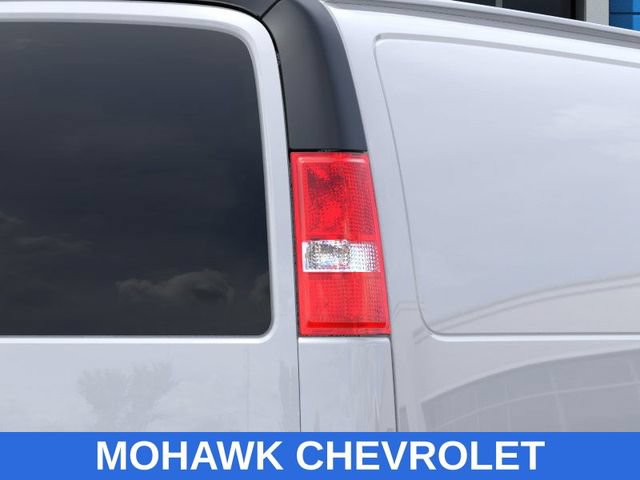 New 2024 Chevrolet Express 3500 Extended RWD image 11