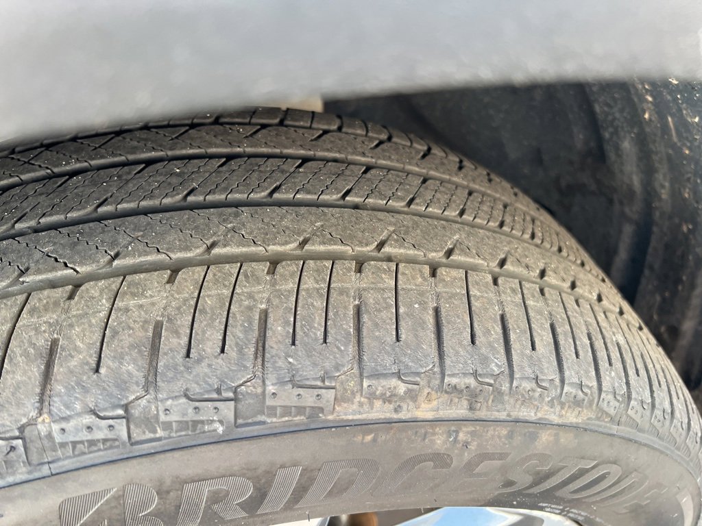 Used 2023 Honda Pilot Touring image 9