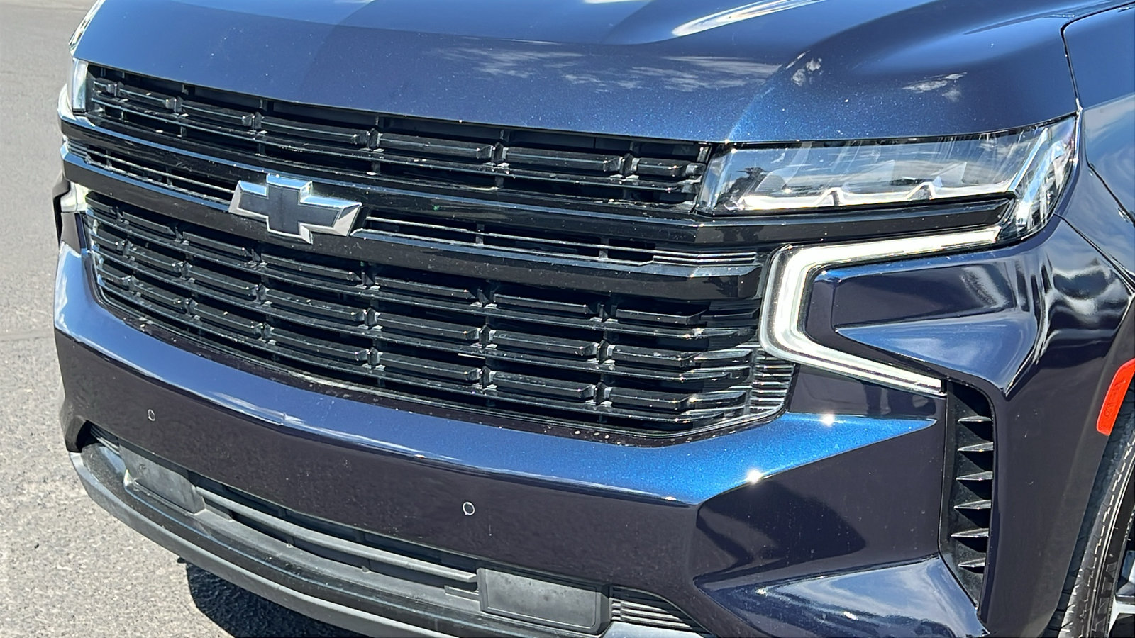 Certified 2023 Chevrolet Suburban RST AWD/4WD image 9