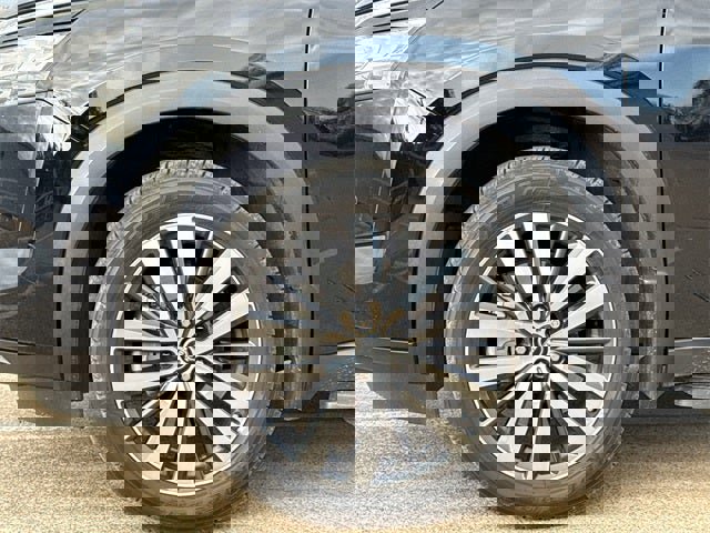 Used 2022 Nissan Pathfinder Platinum w/ Lighting Package (N93) image 6