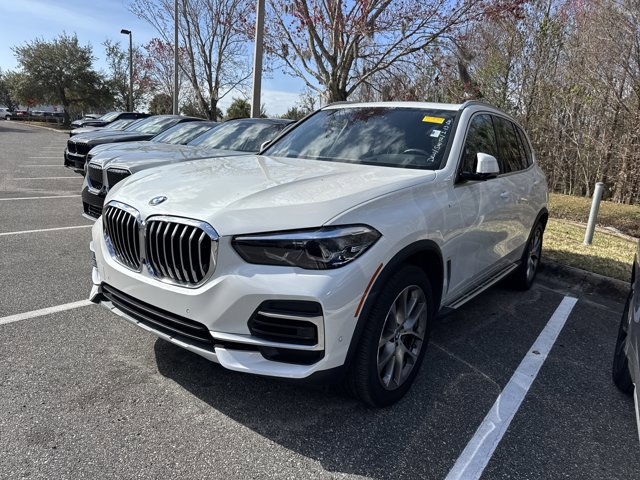 Certified 2023 BMW X5 sDrive40i w/ Premium Package image 3