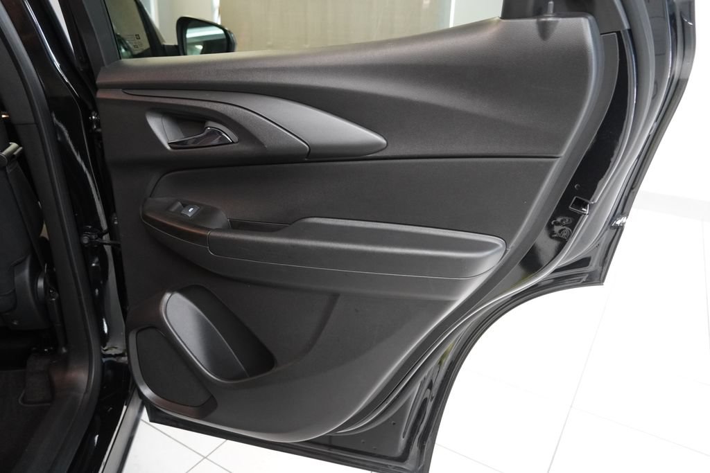 Used 2023 Chevrolet TrailBlazer LT w/ Convenience Package FWD image 28