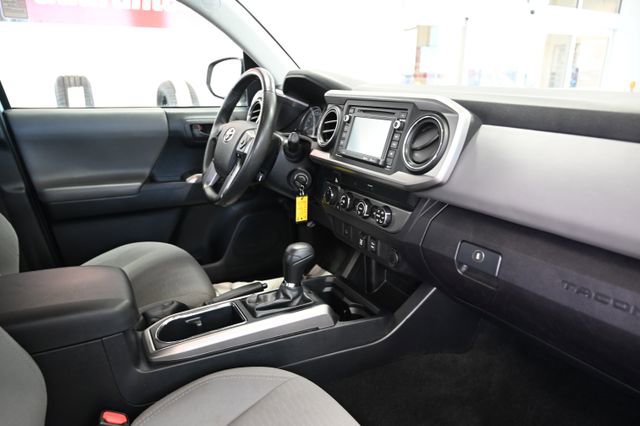 Used 2019 Toyota Tacoma SR5 image 15