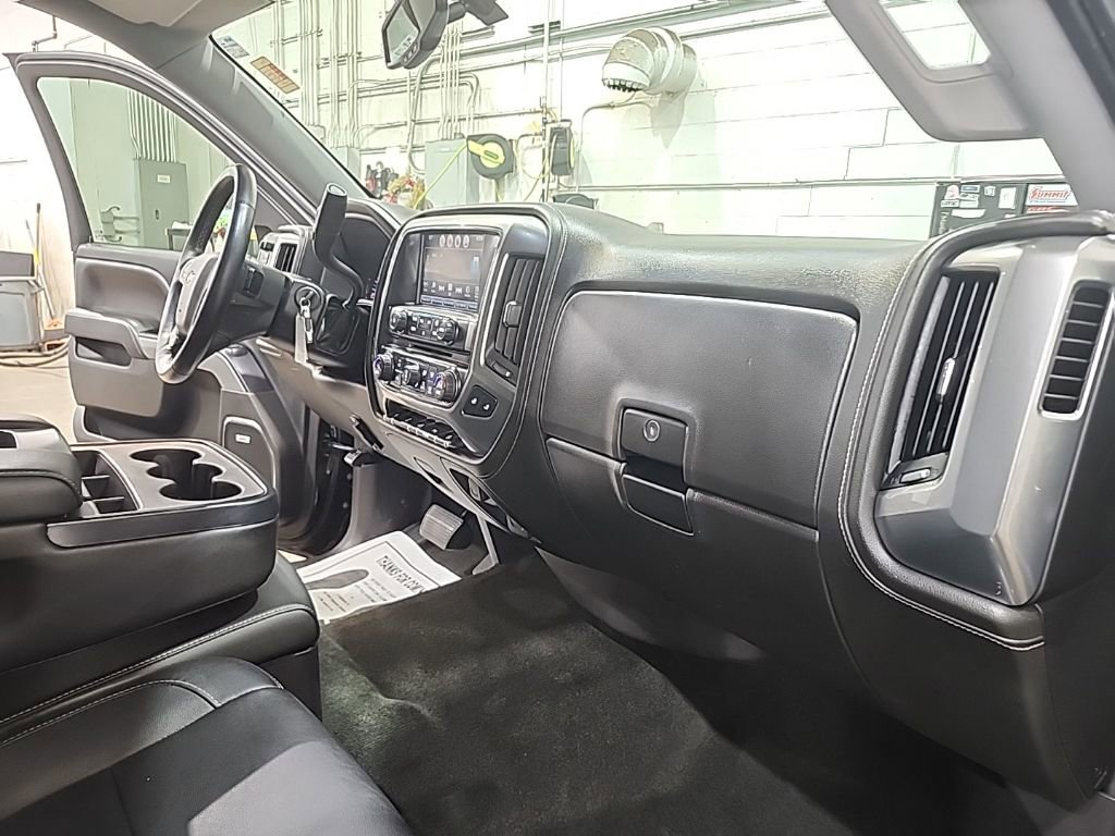 Used 2016 Chevrolet Silverado 1500 LTZ Z71 w/ LTZ Plus Package AWD/4WD image 20