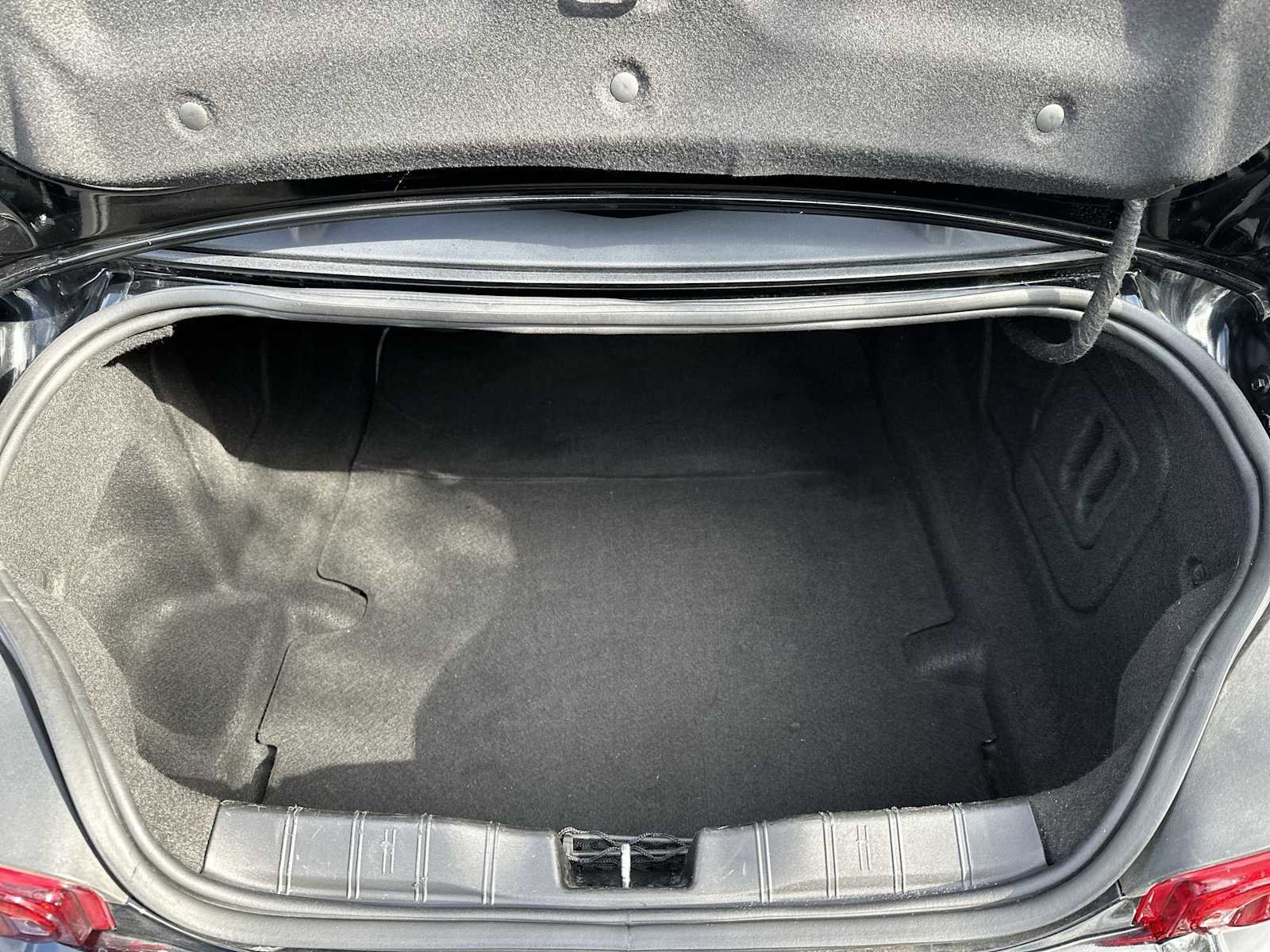 Used 2019 Chevrolet Camaro LT image 25