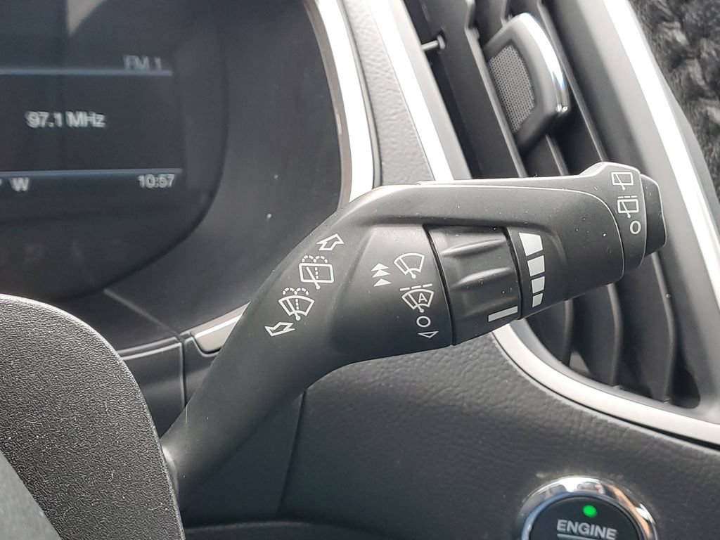 Used 2019 Ford Edge SEL w/ Equipment Group 201A AWD/4WD image 21