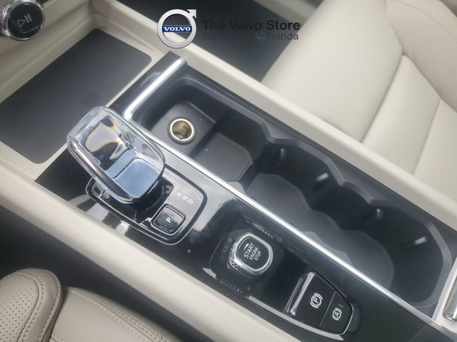 New 2026 Volvo XC60 B5 Ultra w/ Protection Package Premier AWD/4WD image 25