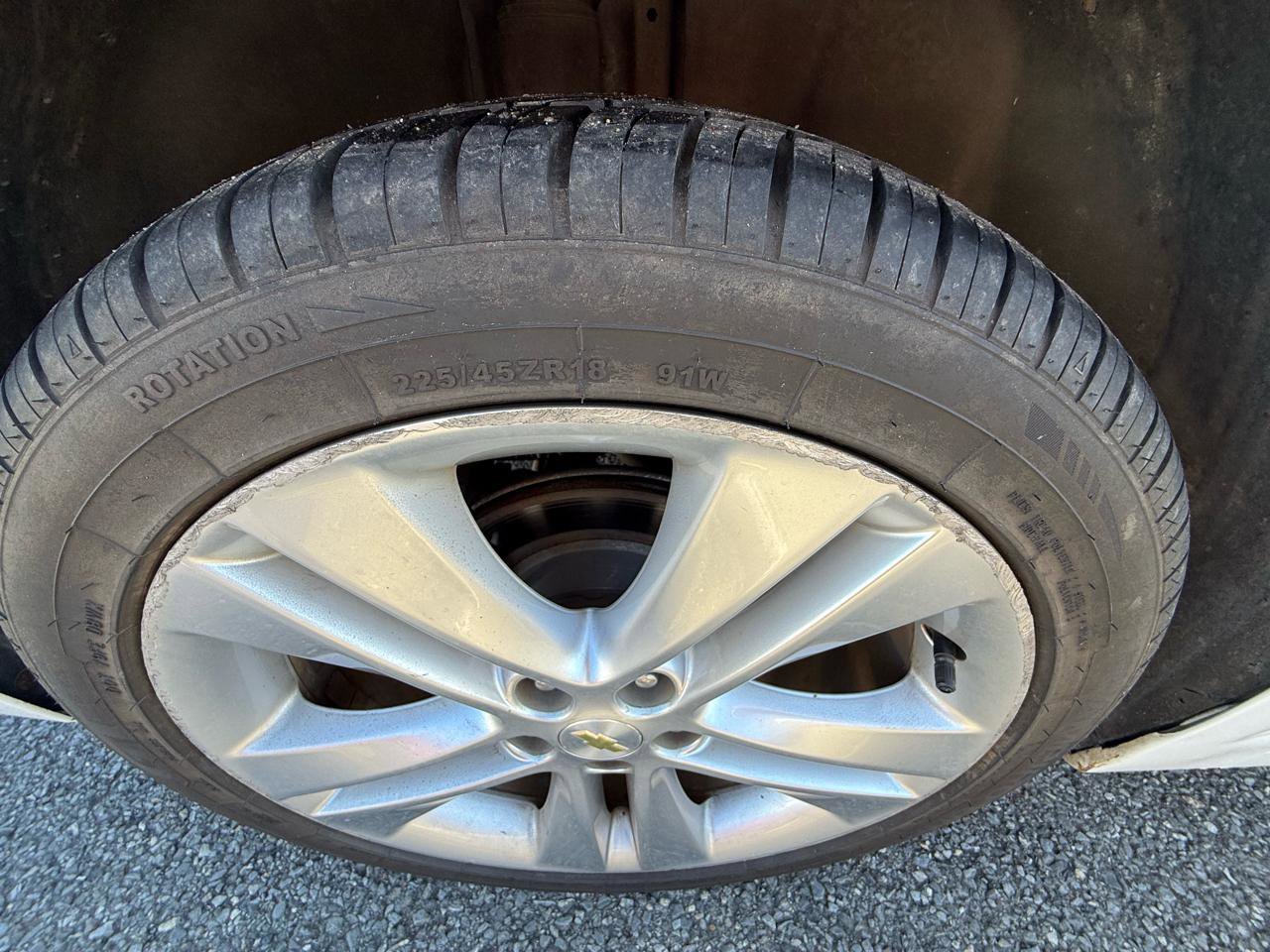 Used 2011 Chevrolet Cruze LTZ image 23