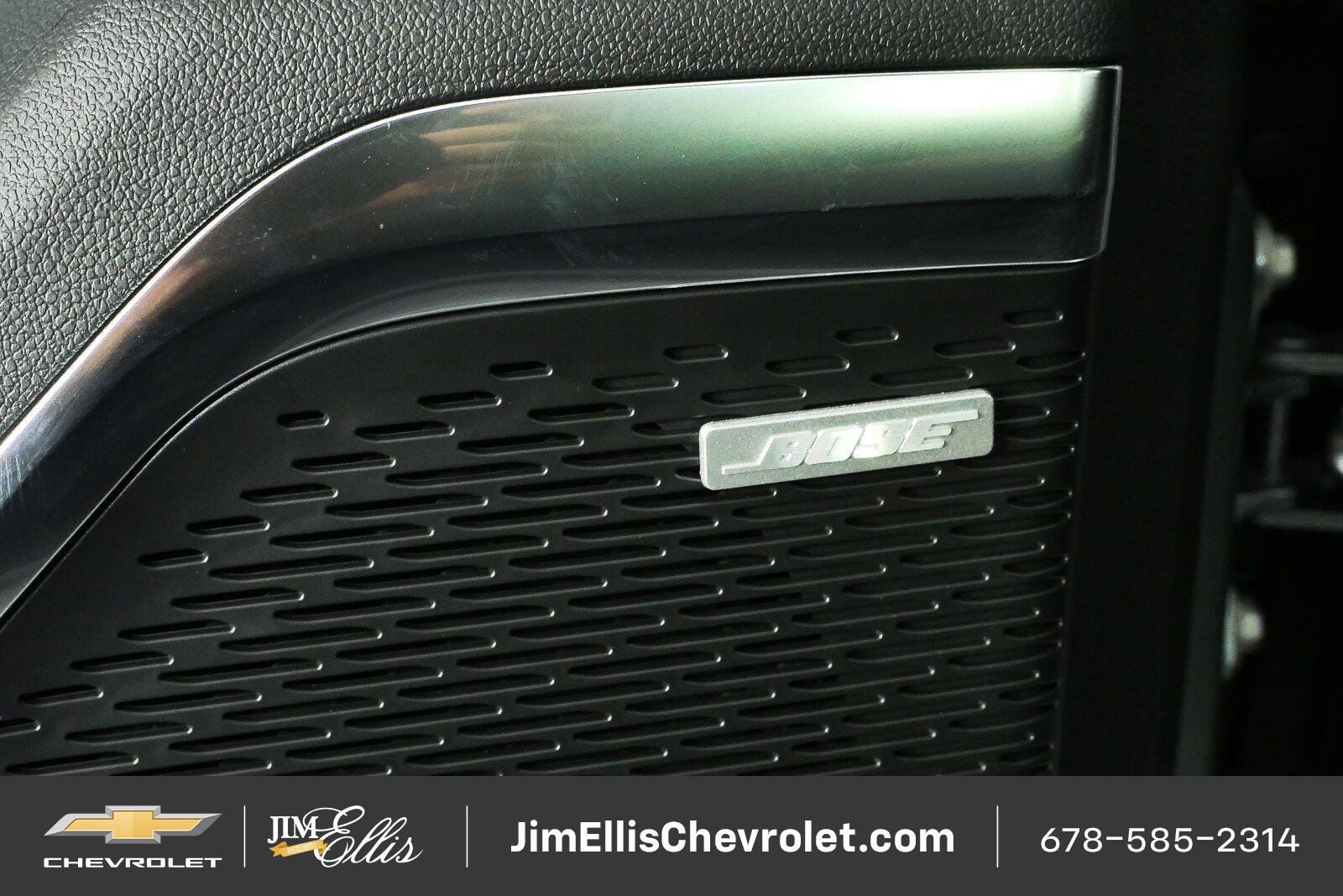 New 2027 Chevrolet Traverse RS w/ LPO, Floor Liner Package AWD/4WD image 8