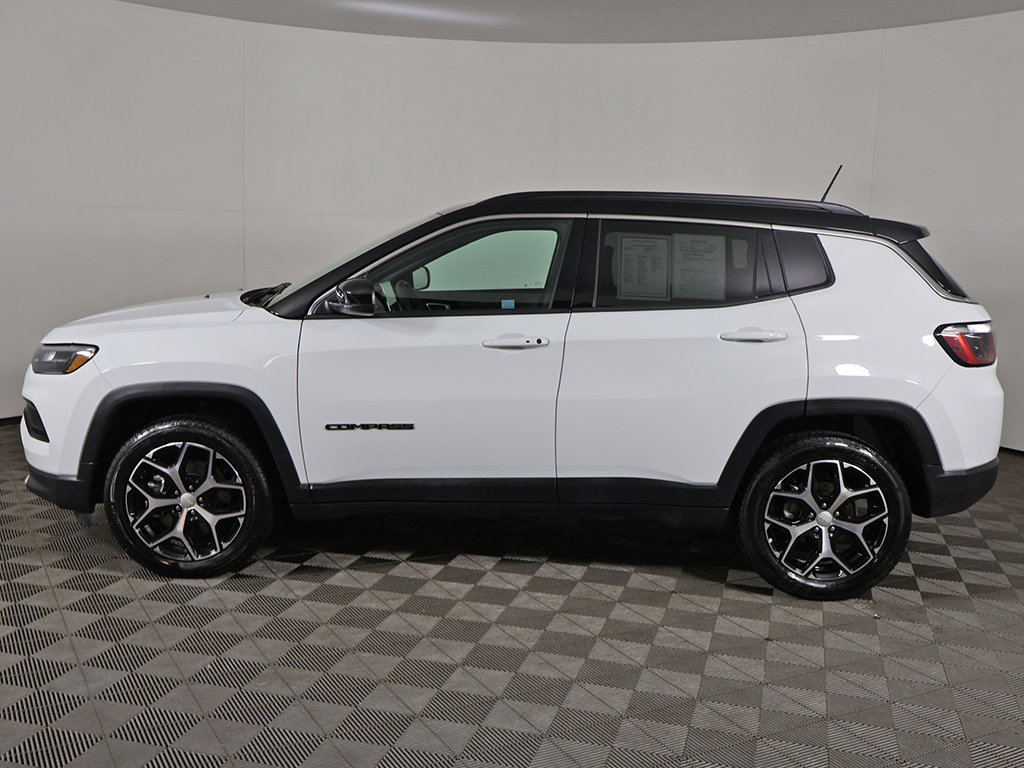 Used 2024 Jeep Compass Limited AWD/4WD image 16