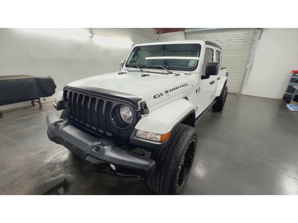 Used 2021 Jeep Gladiator Sport AWD/4WD image 4