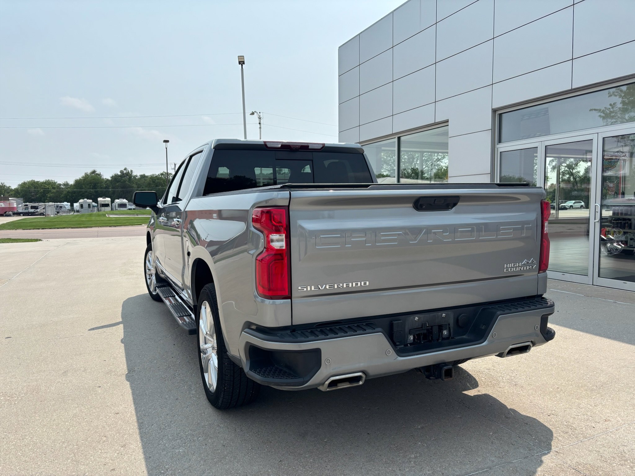 Used 2023 Chevrolet Silverado 1500 High Country w/ High Country Premium Package image 6