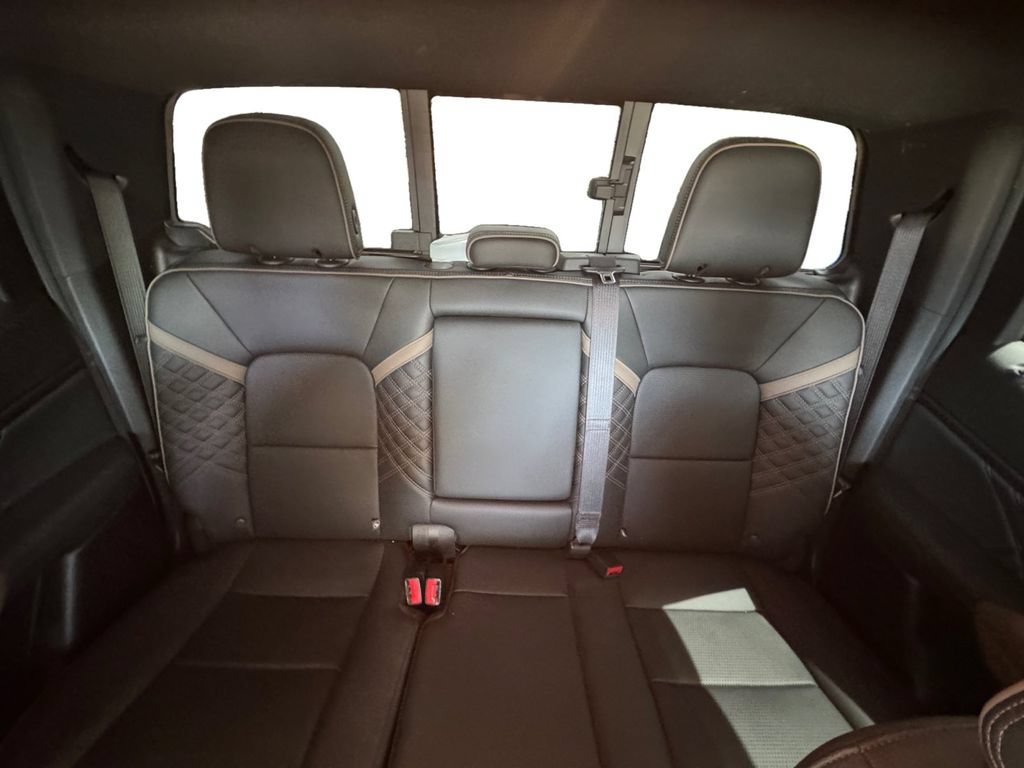 Certified 2023 GMC Canyon Denali w/ Denali Black Edition AWD/4WD image 18