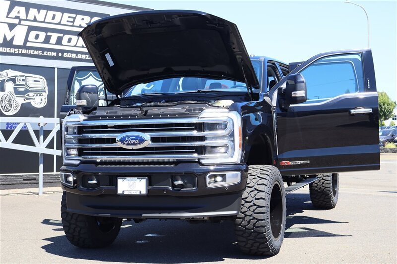 Used 2023 Ford F350 Limited w/ FX4 Off-Road Package AWD/4WD image 36