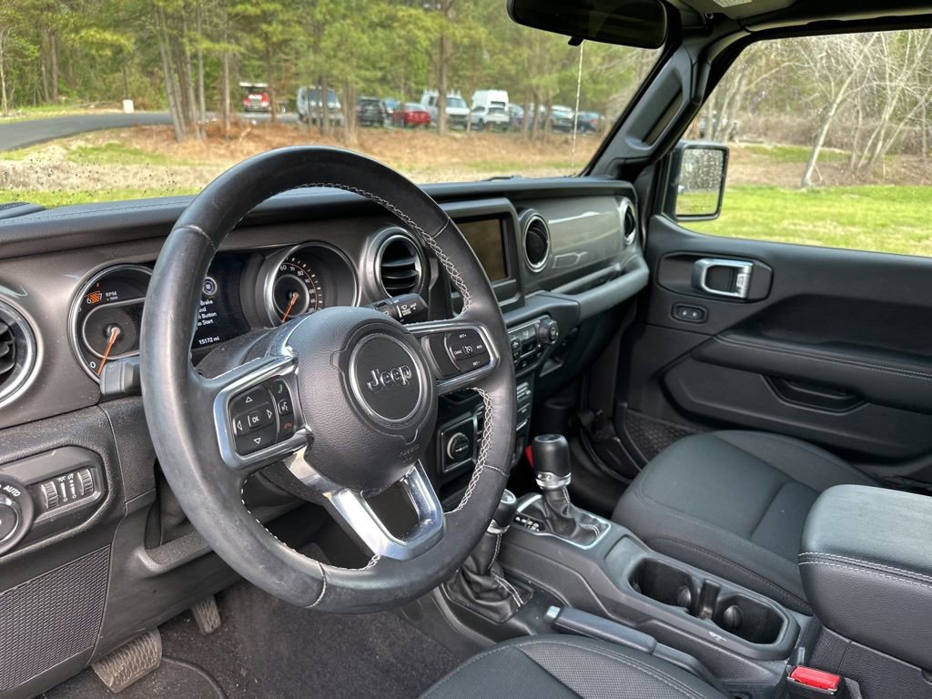 Used 2021 Jeep Wrangler Unlimited Sahara image 9
