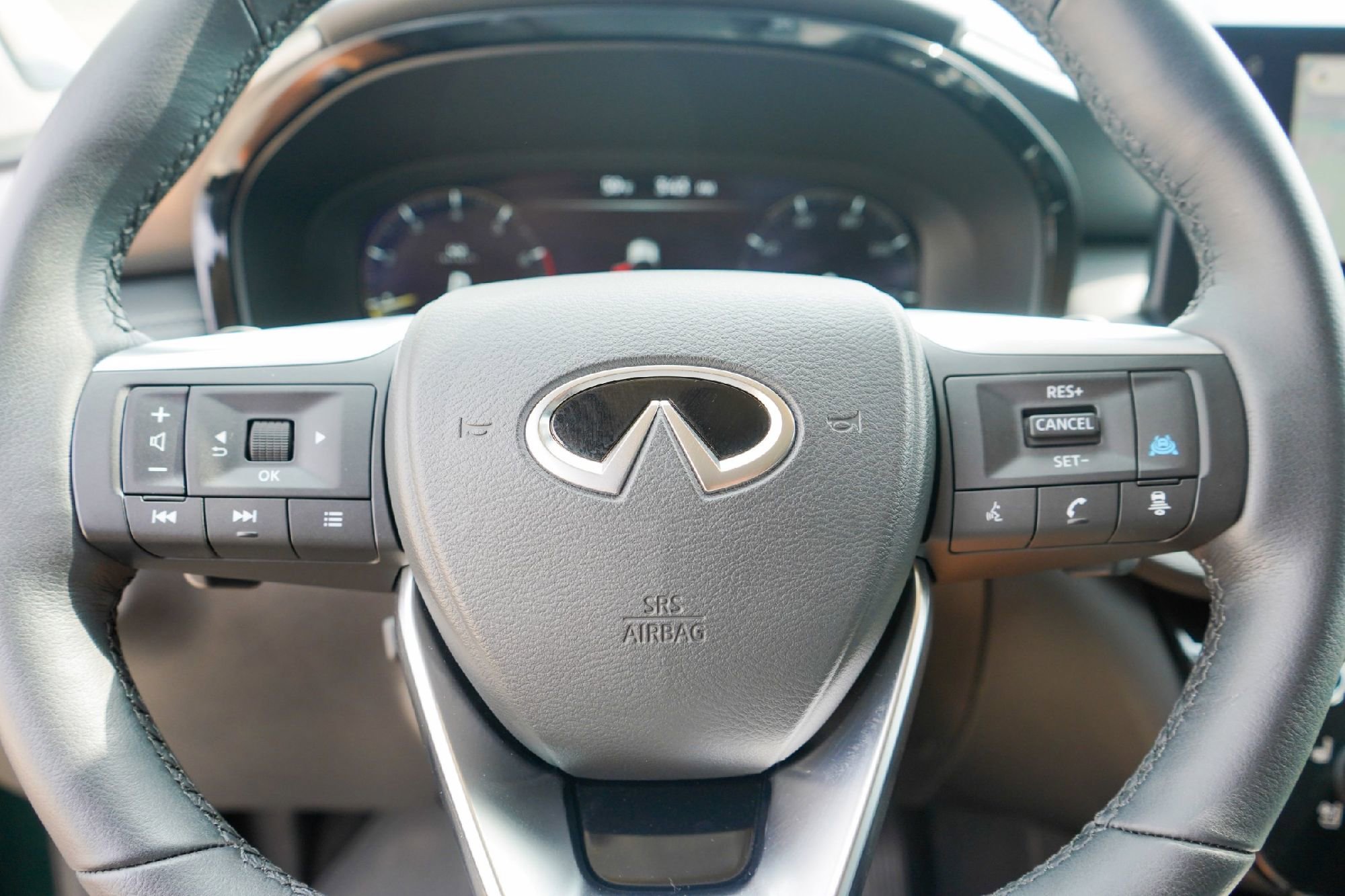 Certified 2026 INFINITI QX60 Luxe w/ Cargo Package image 10