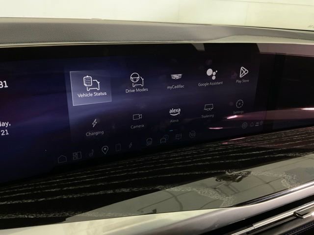 New 2025 Cadillac Escalade IQ Luxury 1 w/ Smart Trailering package image 13