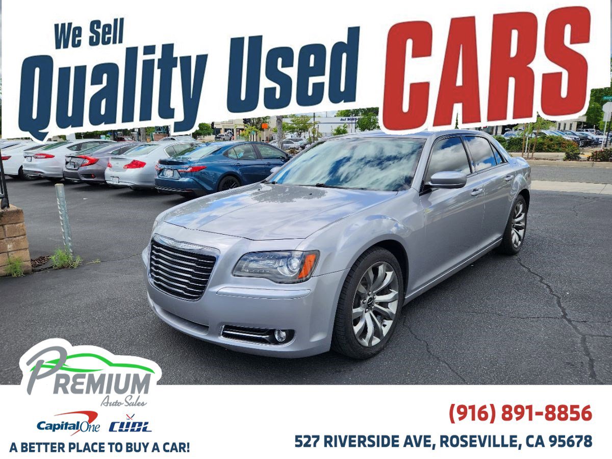 Used 2014 Chrysler 300 S w/ Luxury Group RWD image 1