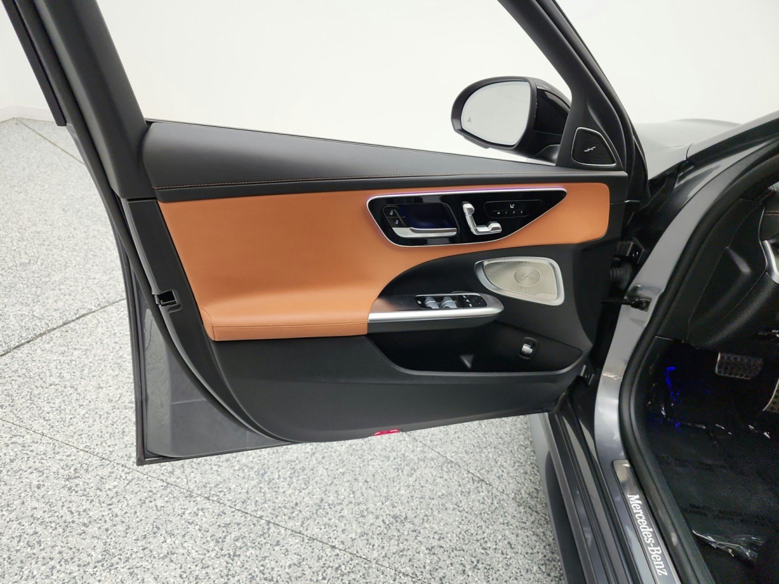 Used 2024 Mercedes-Benz C 300 Sedan image 15
