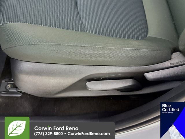 Used 2021 Toyota RAV4 LE image 20