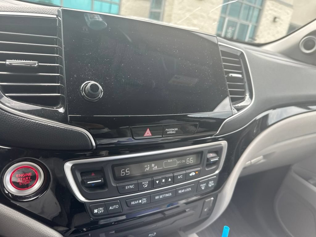 Used 2020 Honda Pilot Touring image 14