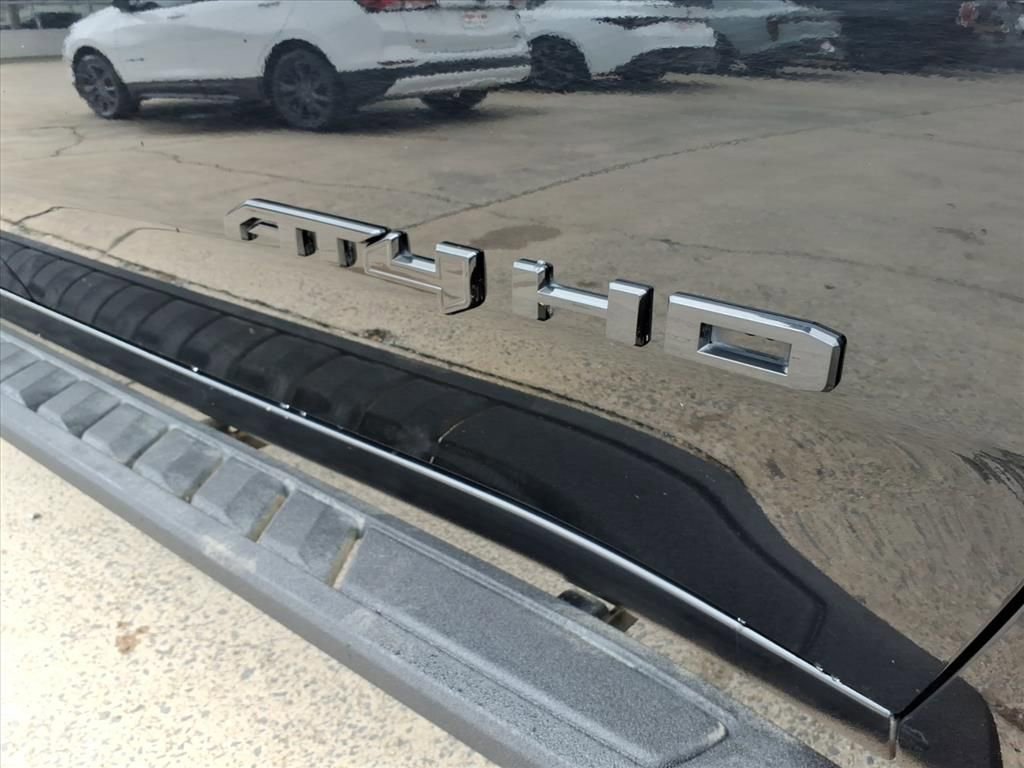 Used 2024 GMC Sierra 2500 AT4 w/ AT4 Premium Plus Package image 11