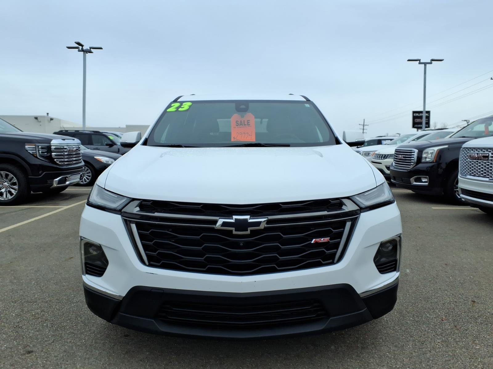 Certified 2023 Chevrolet Traverse RS w/ LPO, Floor Liner Package image 2