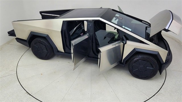 Used 2024 Tesla Cybertruck Cyberbeast image 78