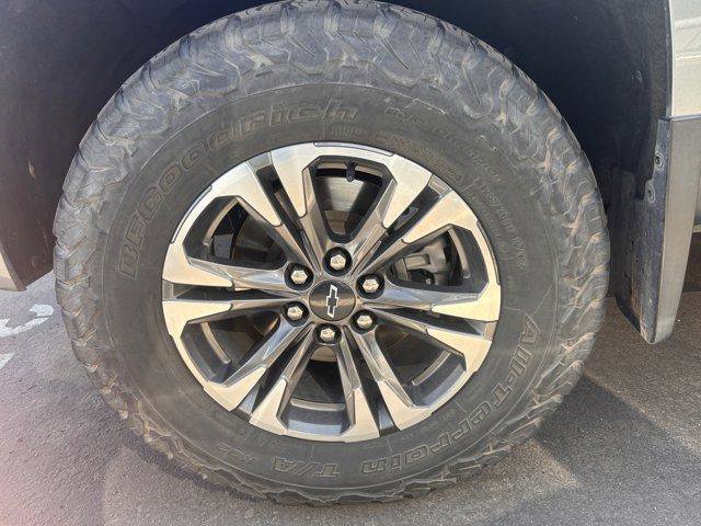 Used 2021 Chevrolet Colorado Z71 AWD/4WD image 6
