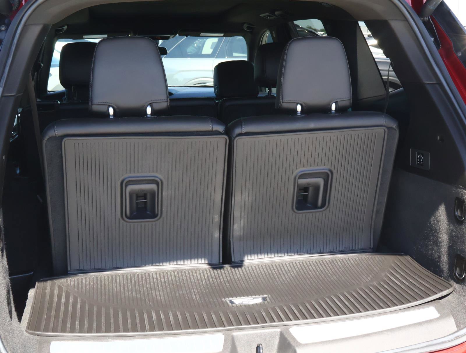 Certified 2024 Cadillac XT6 Luxury w/ LPO, Floor Liner Package FWD image 27