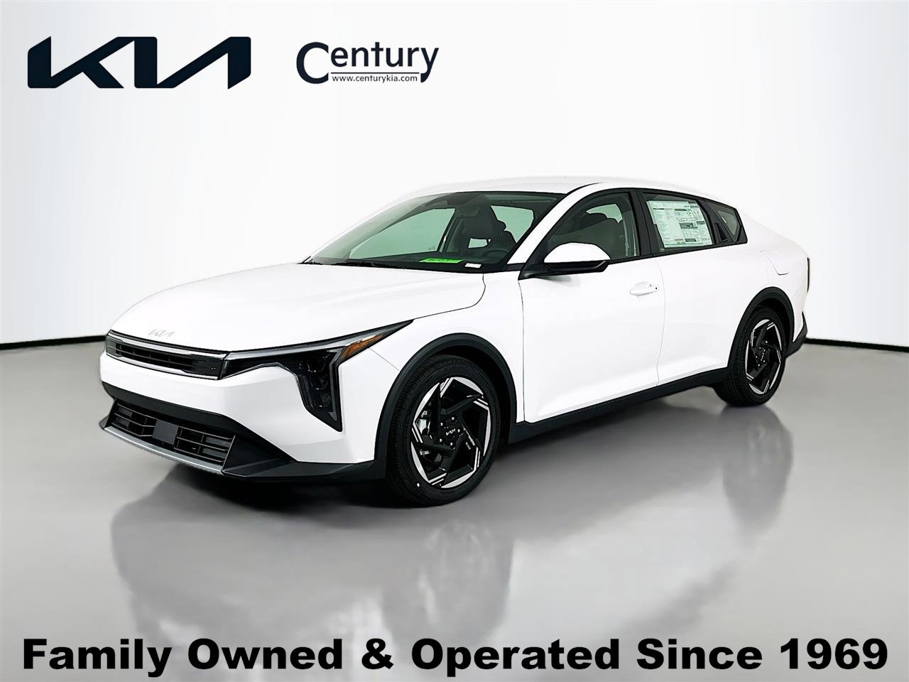 New 2025 Kia K4 EX FWD image 1
