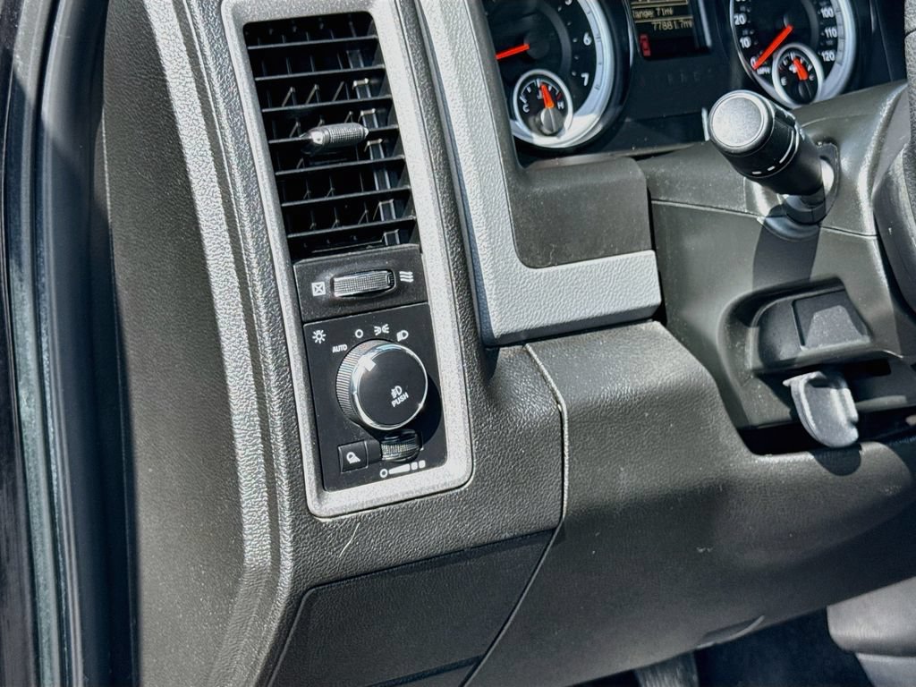 Used 2019 RAM 1500 Express w/ Wheel & Sound Group AWD/4WD image 10