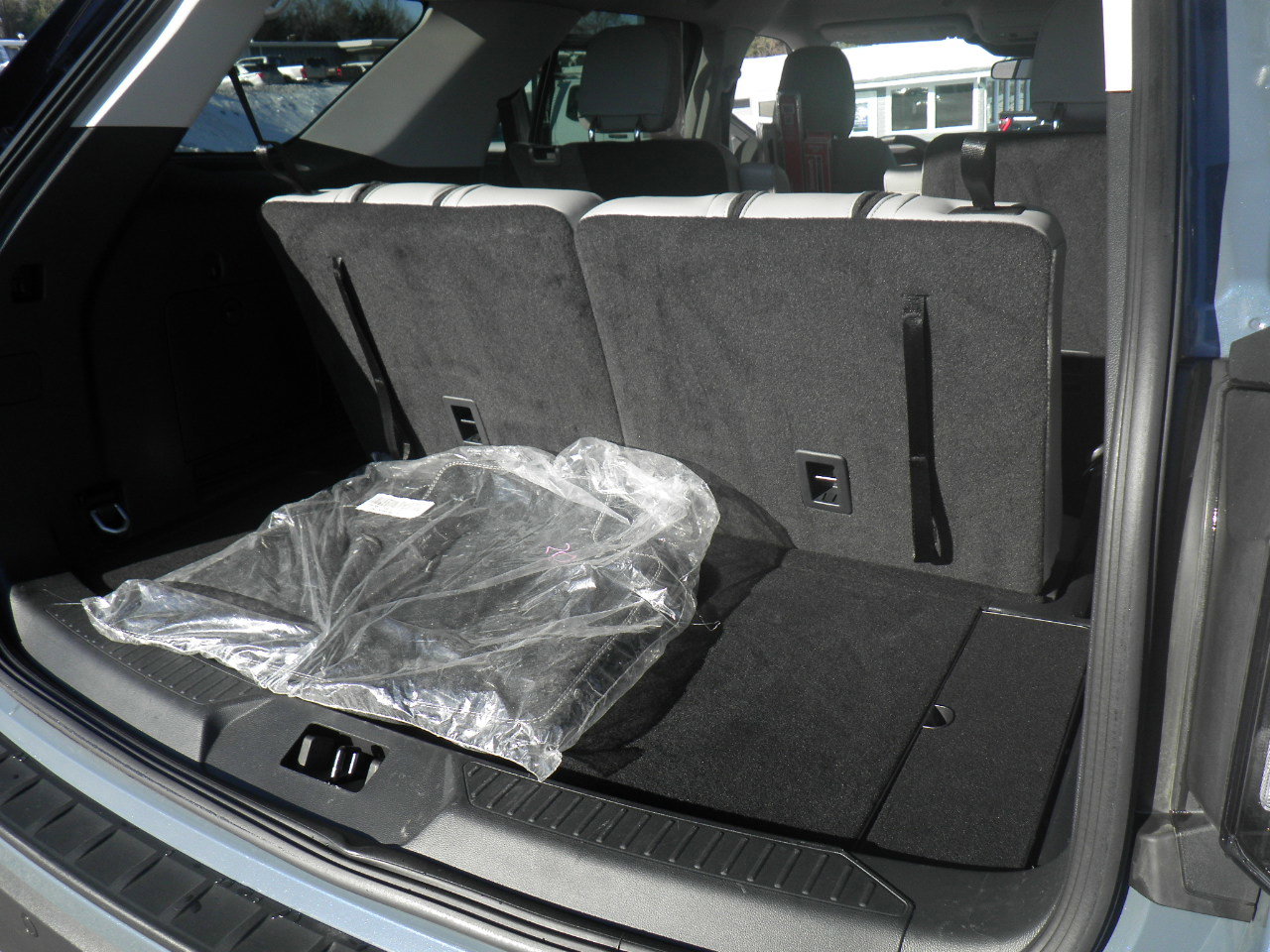 Certified 2025 Ford Explorer Active w/ Active Comfort Package image 21