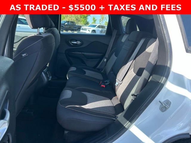 Used 2015 Jeep Cherokee Sport w/ Sport Appearance Group FWD image 15