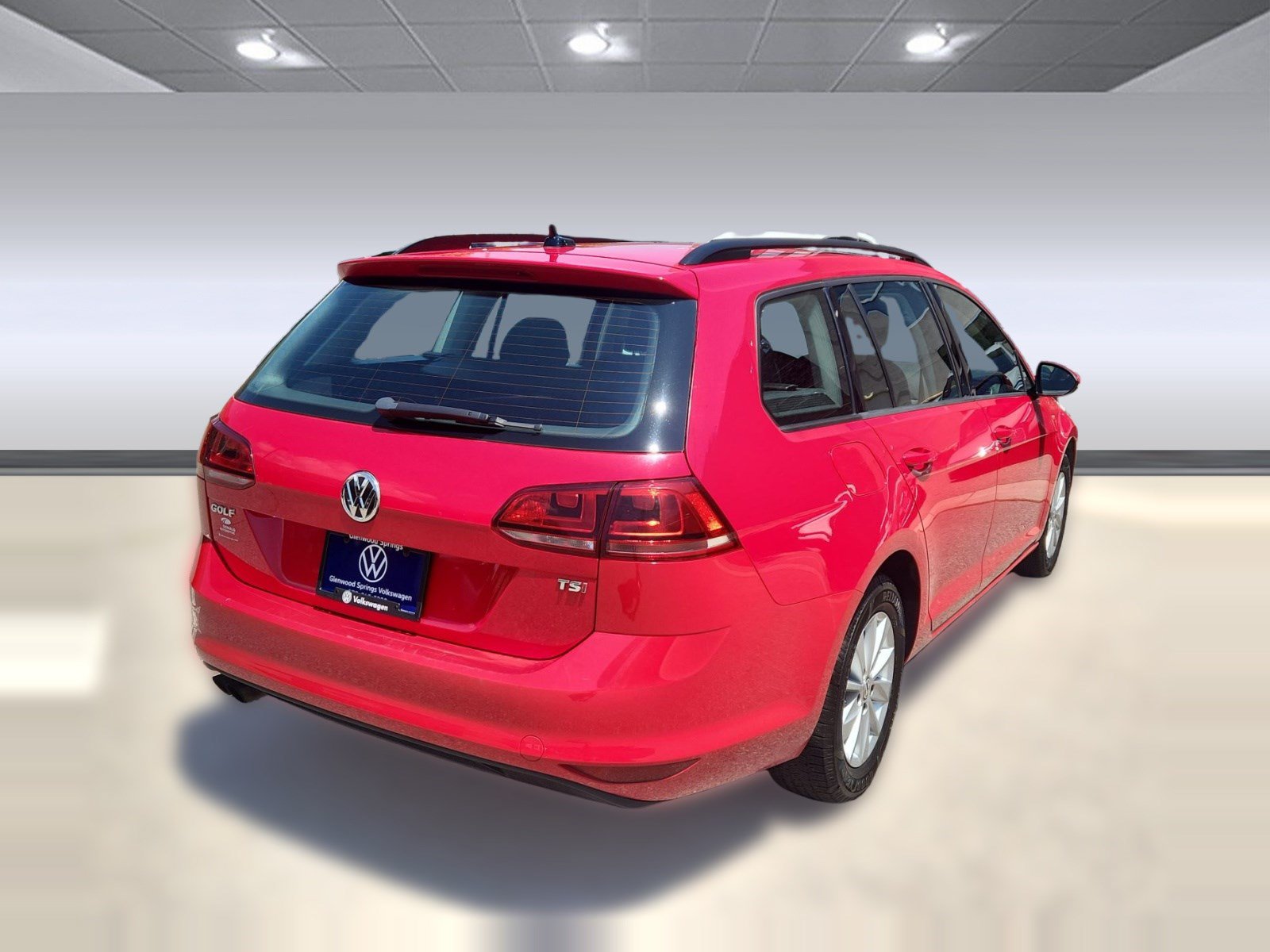 Used 2016 Volkswagen Golf S FWD image 9
