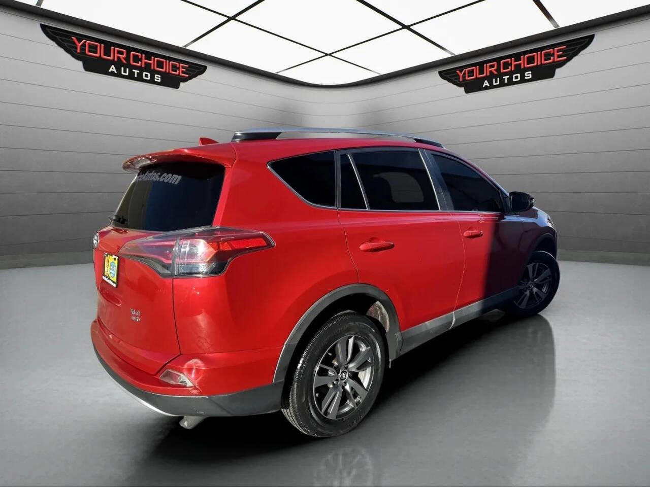 Used 2016 Toyota RAV4 XLE image 5