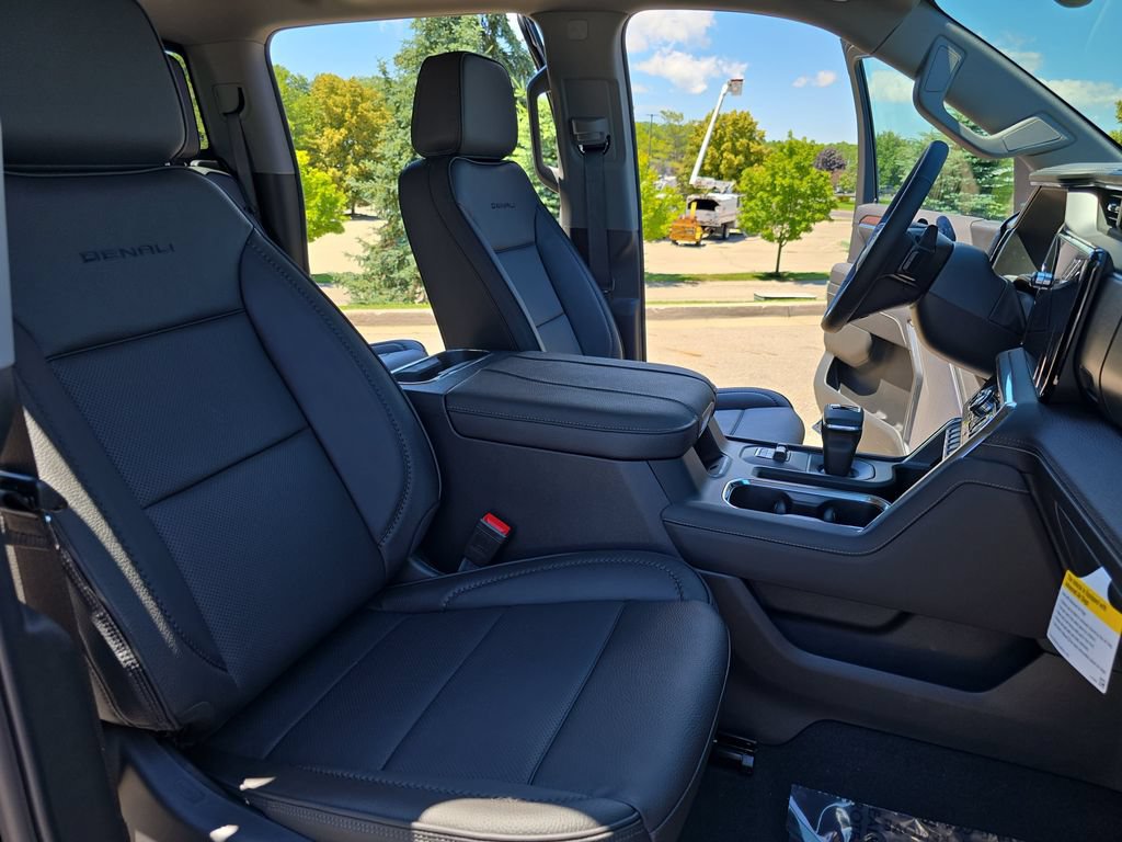 New 2026 GMC Sierra 1500 Denali AWD/4WD image 10
