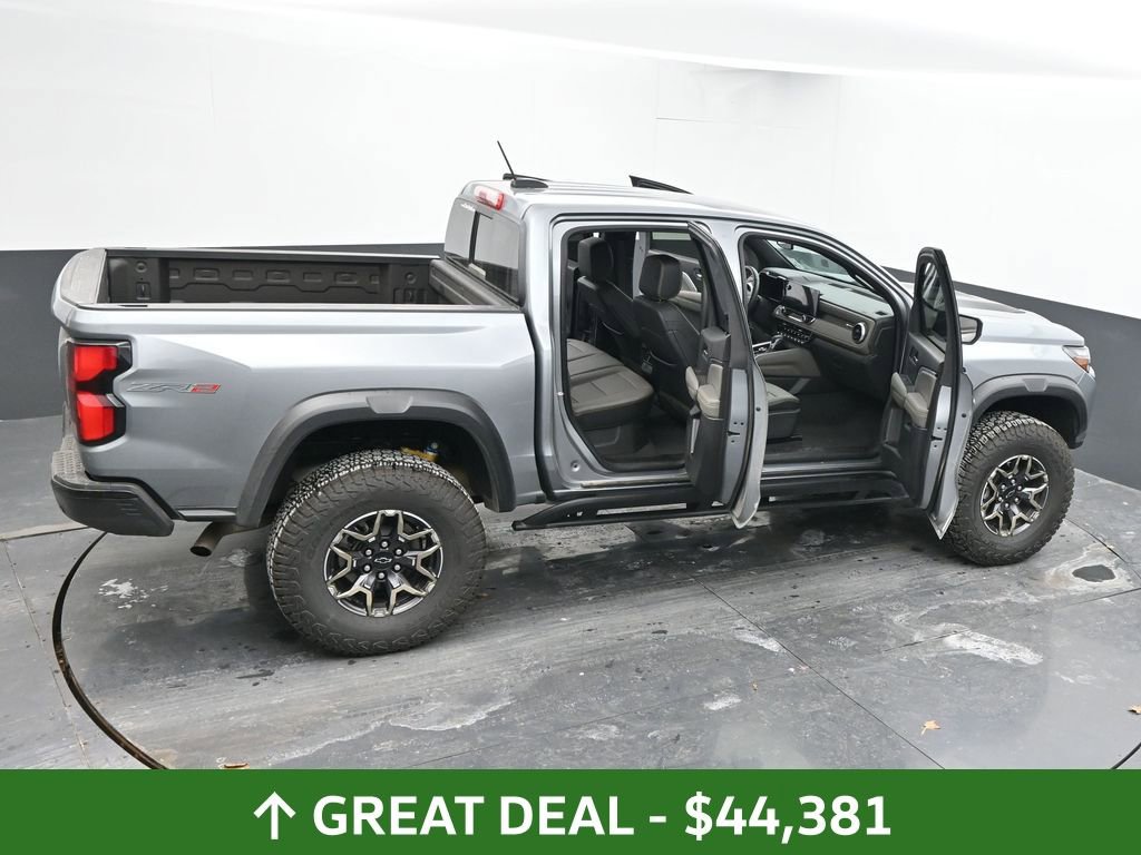 Used 2024 Chevrolet Colorado ZR2 w/ ZR2 Convenience Package III image 68