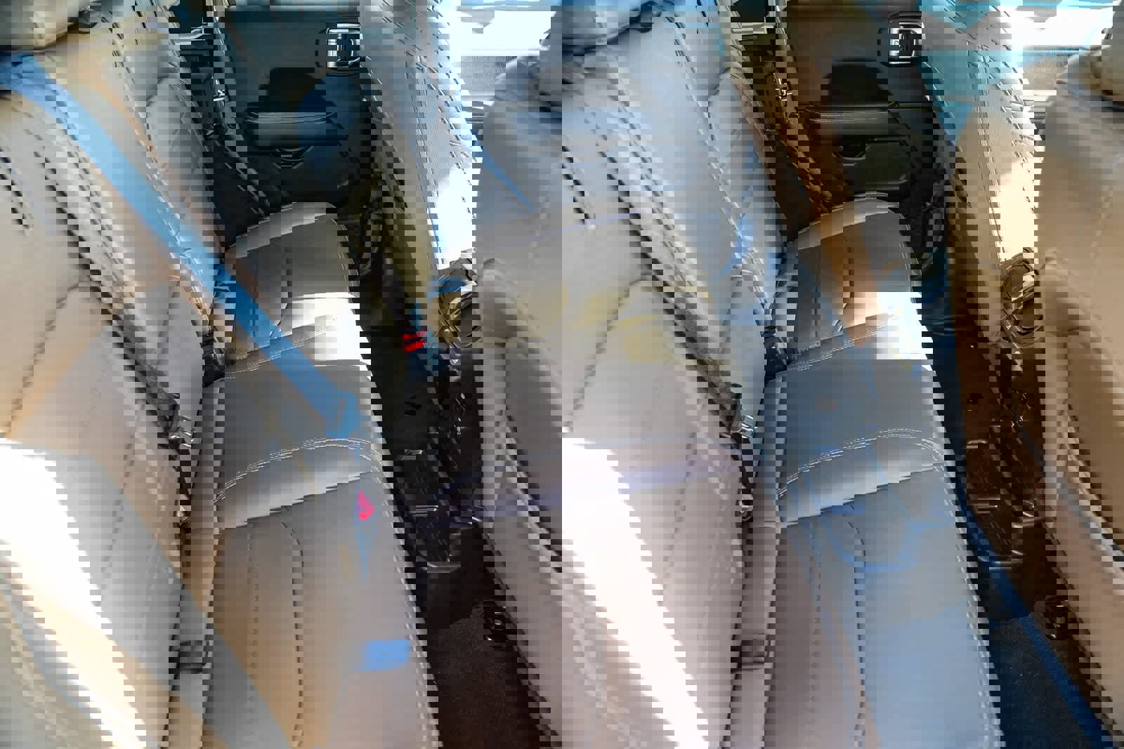 Used 2023 Jeep Wrangler Sahara w/ Cold Weather Group image 16