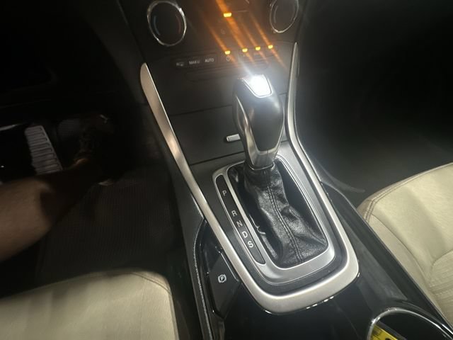 Used 2018 Ford Edge SEL FWD image 27