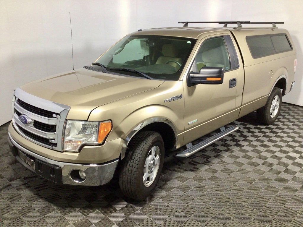 Used 2013 Ford F150 XLT w/ Mid Equipment Group image 5