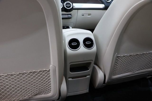 Used 2022 Mercedes-Benz GLB 250 4MATIC image 28
