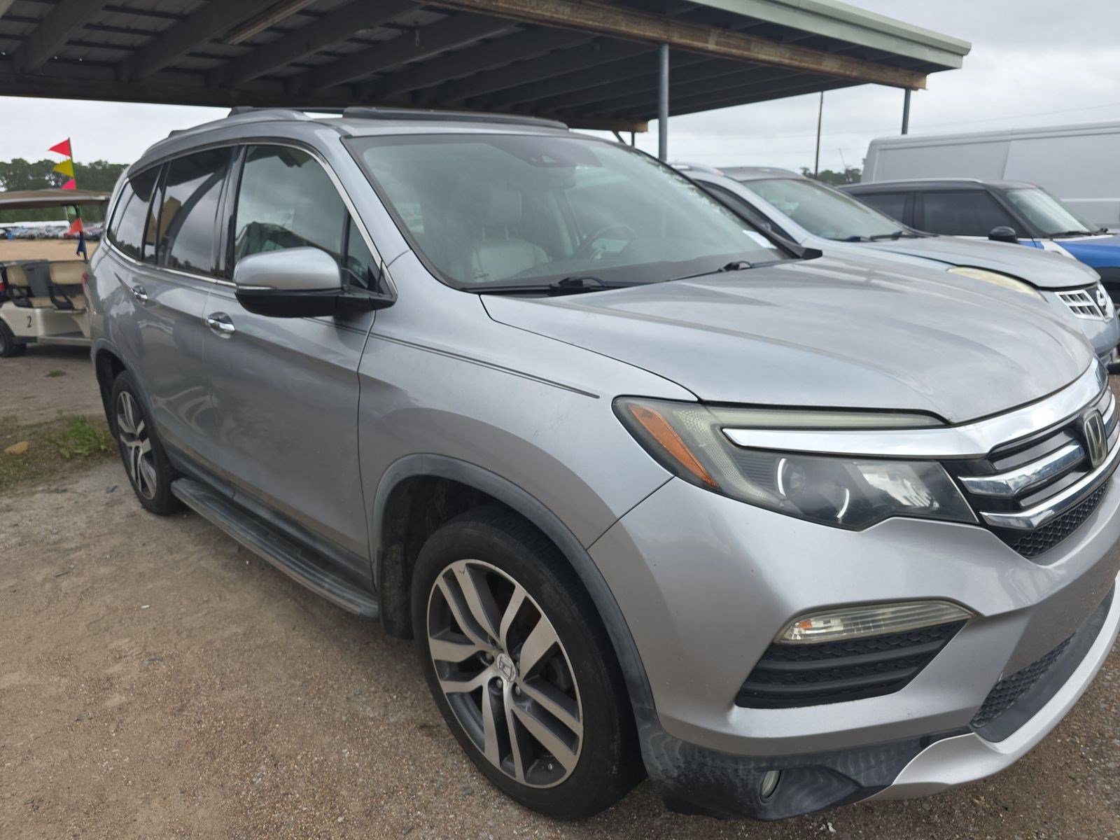 Used 2017 Honda Pilot Elite image 4