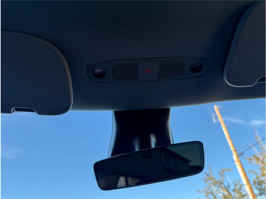 Used 2020 Tesla Model Y Long Range image 26