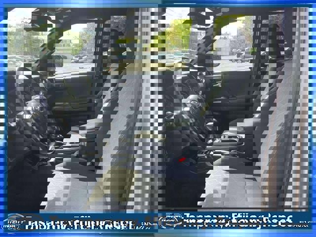 Used 2023 Toyota Tacoma TRD Off-Road w/ Black Out Package (TMS) AWD/4WD image 15