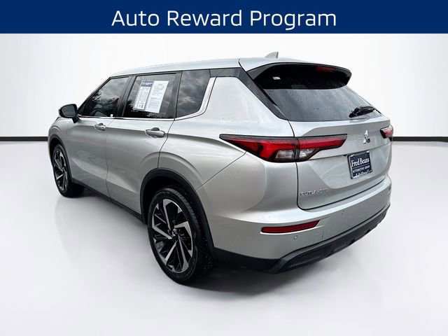 Used 2022 Mitsubishi Outlander ES image 6