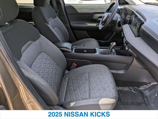 Used 2025 Nissan Kicks SV FWD image 25