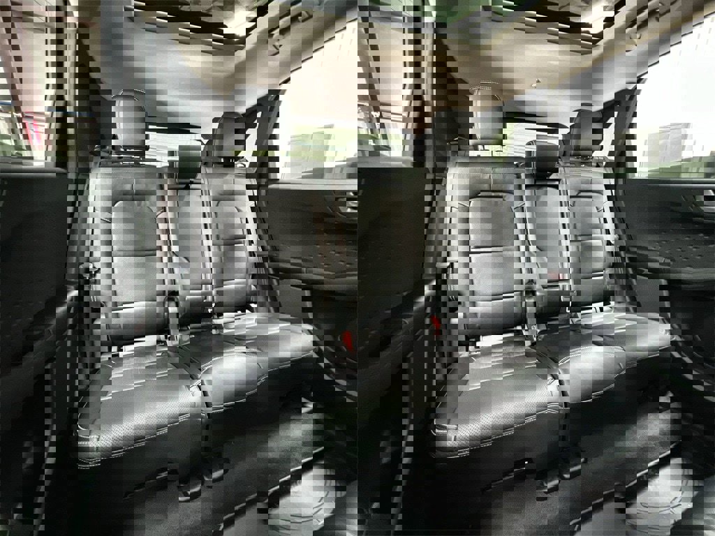 Used 2020 Ford Escape Titanium w/ Titanium Premium Package 2.0 image 23