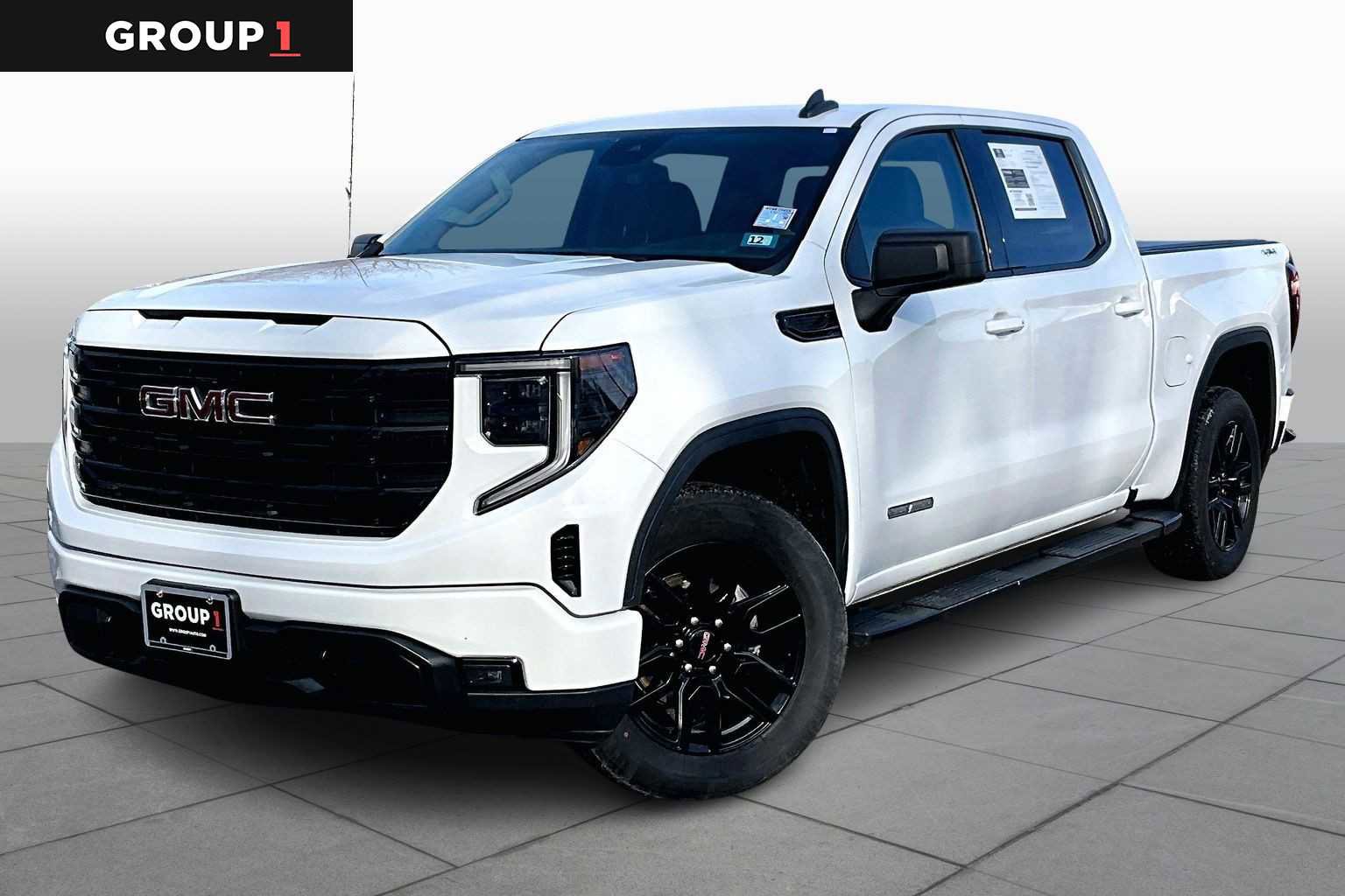 Used 2022 GMC Sierra 1500 Elevation image 1
