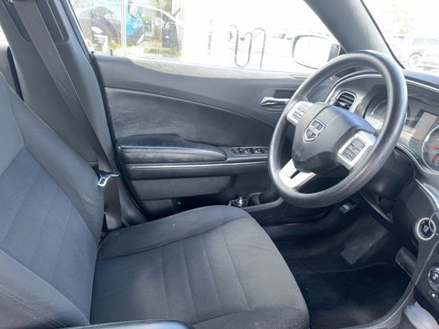 Used 2013 Dodge Charger SE RWD image 16